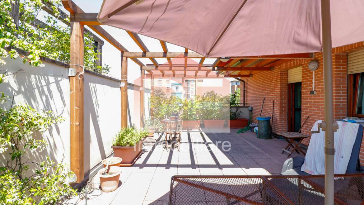 Appartamento in affitto con terrazzo zona Lunetta Gamberini